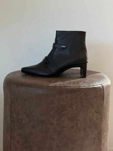 Botas